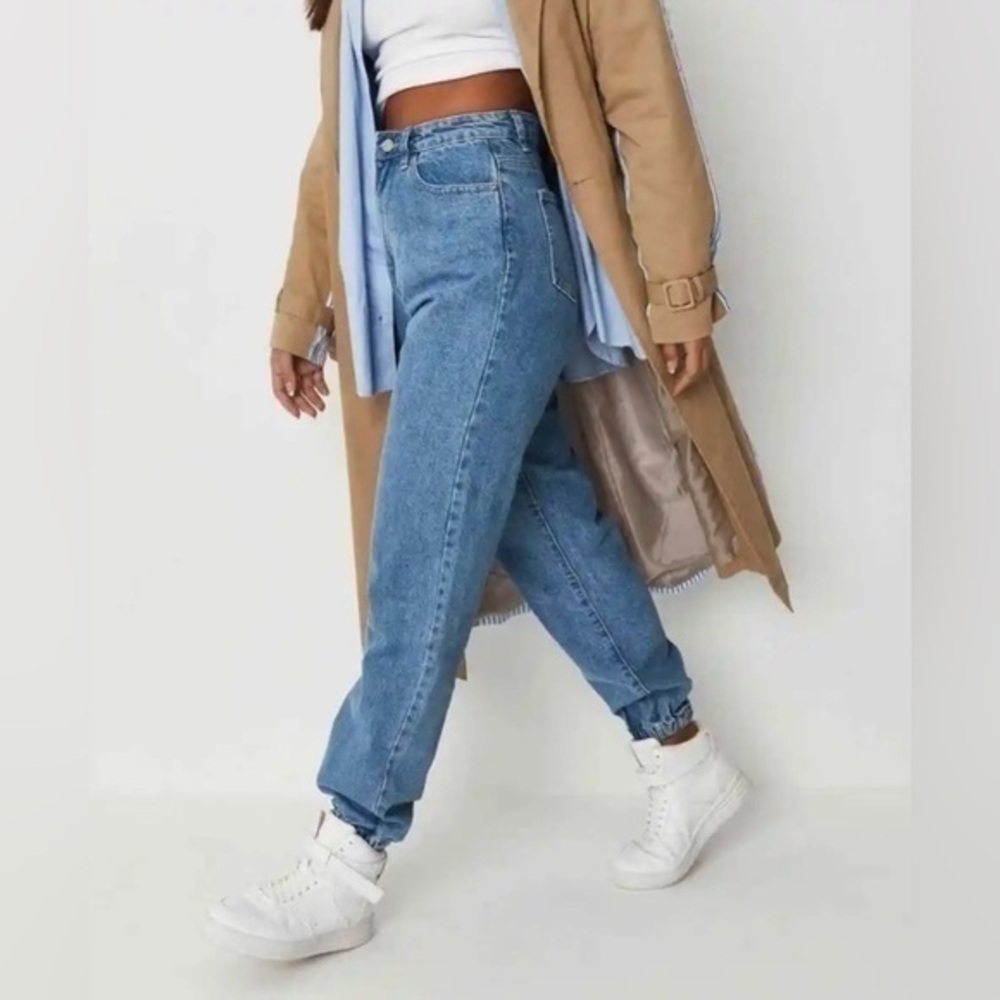 NWT Missguided Jeans WRATH HIGH WAISTED JOGGER
MOM Denim JEAN new with tags